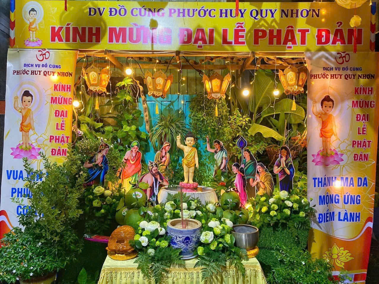 Ban Hoằng Pháp phát thưởng cho các Phật tử thiết trí vườn Lâm-tỳ-ni tại tư gia đạt giải